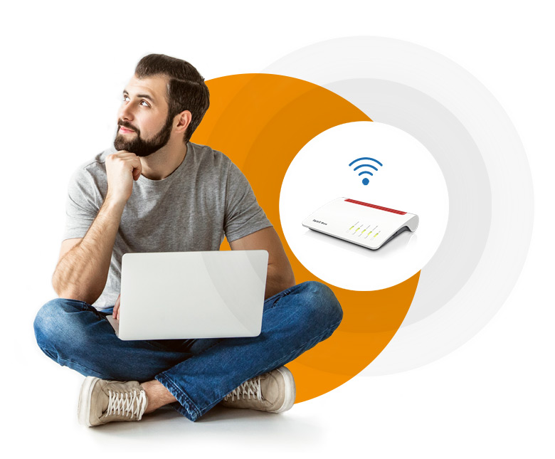 Mann sitzt mit Laptop auf dem Boden und schaut nachdenklich, daneben ein WLAN-Router. Ideal für Homeoffice und schnelles Internet.